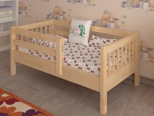 Кровать детская из массива дерева Vita Mia Krosh ( Крош )