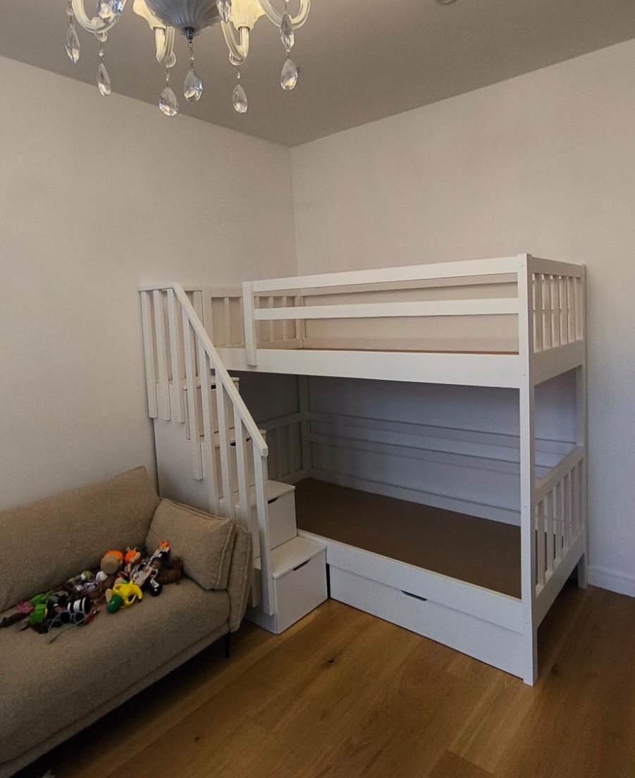 Кровать двухъярусная La Scala (Ла Скала); 90x200 см. Лестница СЛЕВА! Выкатной ящик маленький - фасад массив Белая эмаль