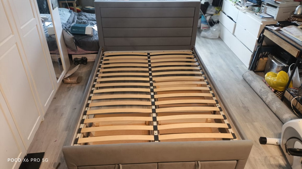 Кровать Vita Mia Сомерсет с выкатными ящиками; 140x200 см. Ткань Velutto12