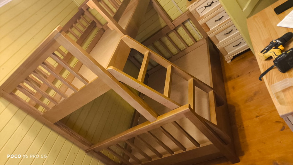 Двухъярусная 3-х местная кровать Vita Mia Turin 90х180 верх, 120х180 низ. Дуб/Светлый орех