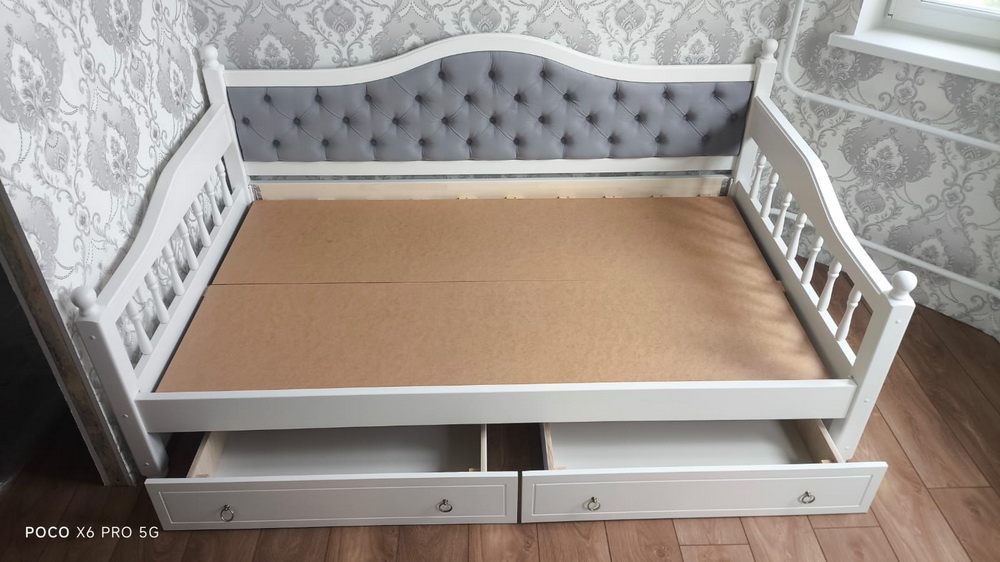 Софа Vita Mia Belezza ( Белецца ) 120х200 см.Выкатные ящики 2 шт. Белая эмаль / Ткань Velutto 49