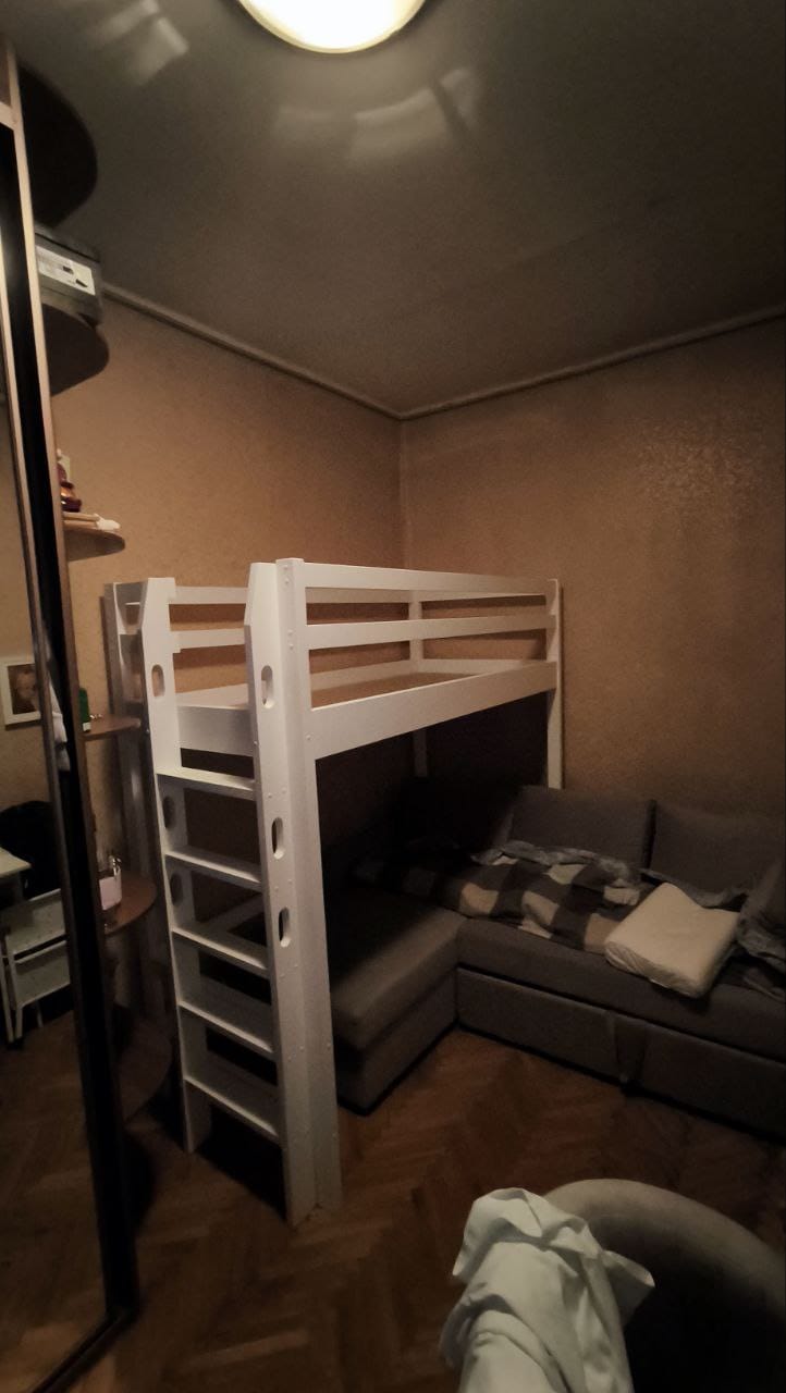 Кровать-чердак из массива дерева Vita Mia Bravo ( Браво ) 80х180. Лестница СЛЕВА. Белая эмаль