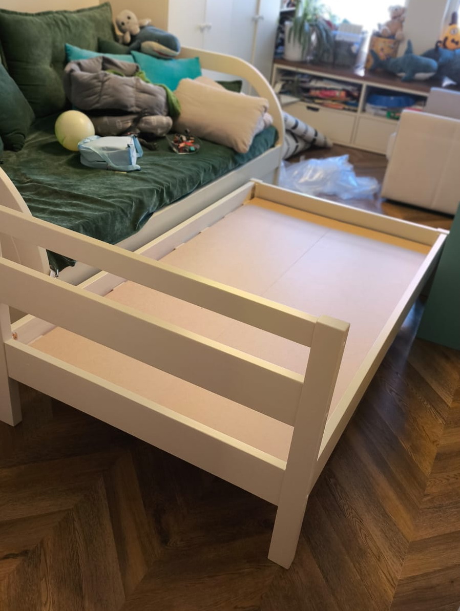 Кровать из массива дерева Vita Mia Lampone ( Лампоне )