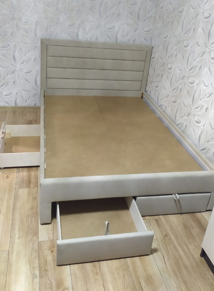 Кровать Vita Mia Somerset с выкатными ящиками, 140х200см, Ткань Velluto 18 Кровать Vita Mia Somerset с выкатными ящиками, 140х200см, Ткань Velluto 18