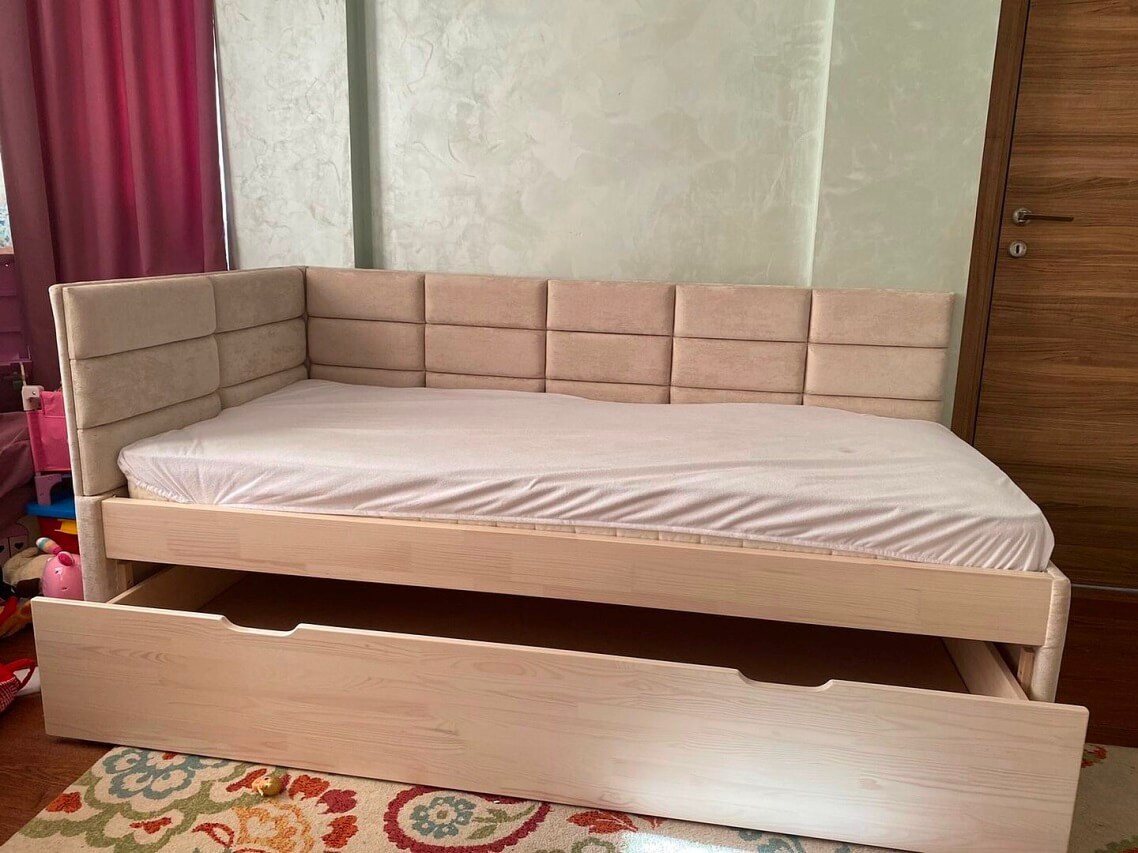 Кровать угловая PinoLetto Kare